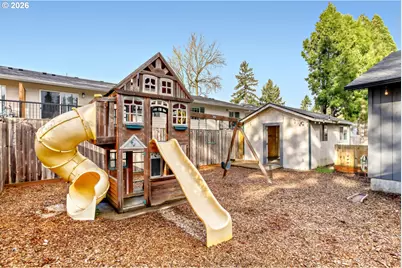 10945 NE Prescott St, Portland, OR 97220 - Photo 24