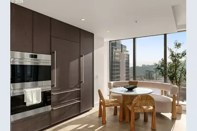 550 SW 10th Ave #2201, Portland, OR 97205 - Photo 8