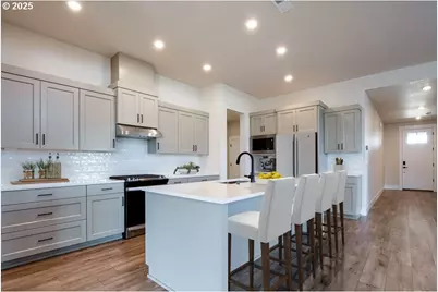 000 E Primavera St, Newberg, OR 97132 - Photo 4