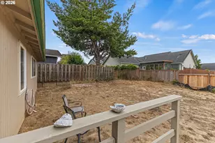 2060 Hayes St, North Bend, OR 97459 - Photo 2