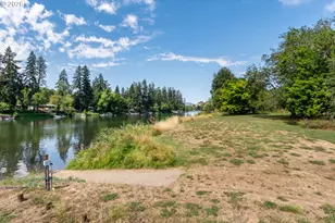 209 North River Dr, Roseburg, OR 97470 - Photo 46