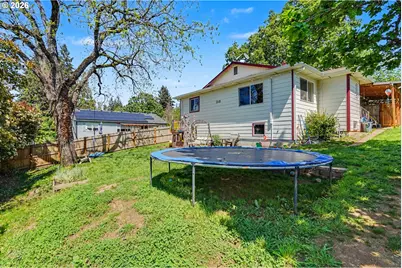 318 Westfield St, Silverton, OR 97381 - Photo 40