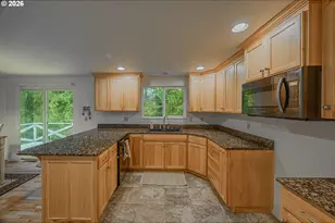 1070 E 15th St, Coquille, OR 97423 - Photo 12