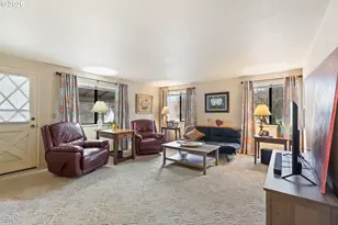 479 2nd St, Elkton, OR 97436 - Photo 4