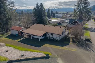 479 2nd St, Elkton, OR 97436 - Photo 44