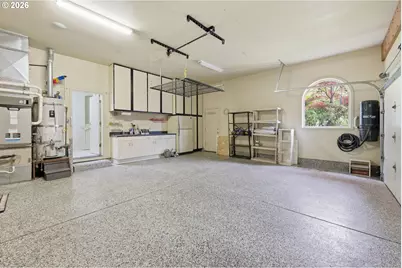 2216 Lakeview Dr, Eugene, OR 97408 - Photo 46