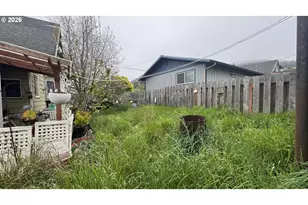 94230 2nd St, Gold Beach, OR 97444 - Photo 12