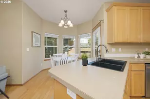 647 SW Roxe Dr, Forest Grove, OR 97116 - Photo 6