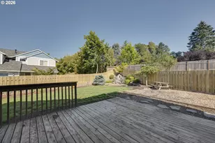 647 SW Roxe Dr, Forest Grove, OR 97116 - Photo 18
