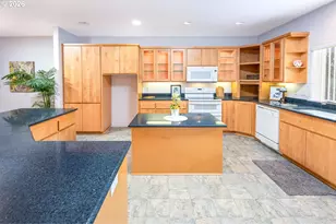 937 S St, Springfield, OR 97477 - Photo 22