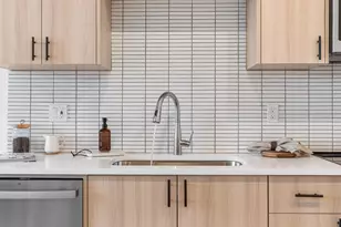 4374 N Gantenbein Ave, Portland, OR 97217 - Photo 6