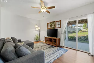 37373 Goldenrain St, Sandy, OR 97055 - Photo 18