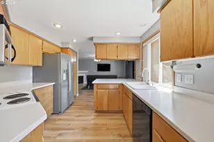 13219 SW 154th Ave, Portland, OR 97223 - Photo 10