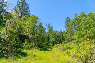 E Sixth Ave, Sutherlin, OR 97479 - Photo 32