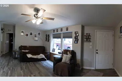 6228 Upper Cow Creek Rd, Azalea, OR 97410 - Photo 10