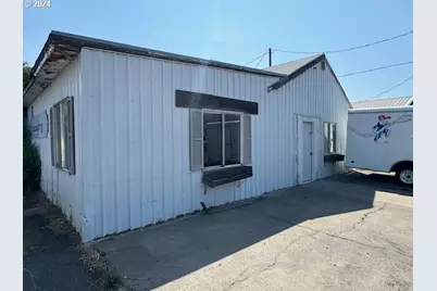 1605 N Cherry St, La Grande, OR 97850 - Photo 1