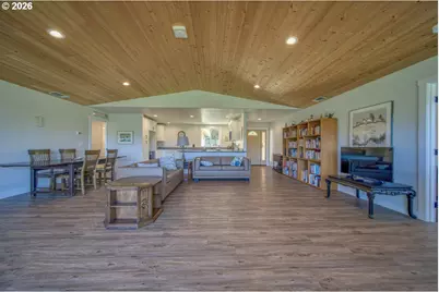 95639 Jerrys Flat Rd, Gold Beach, OR 97444 - Photo 10