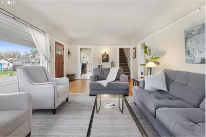 2106 SE Knapp St, Portland, OR 97202 - Photo 8