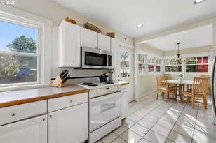 2106 SE Knapp St, Portland, OR 97202 - Photo 16