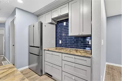 8944 N Clarendon Ave, Portland, OR 97203 - Photo 12