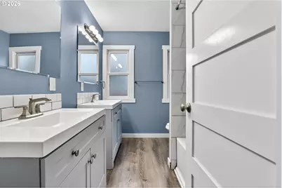 8944 N Clarendon Ave, Portland, OR 97203 - Photo 28