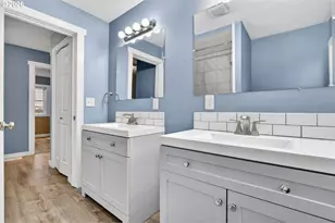 8944 N Clarendon Ave, Portland, OR 97203 - Photo 30