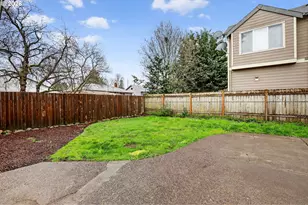 8944 N Clarendon Ave, Portland, OR 97203 - Photo 42
