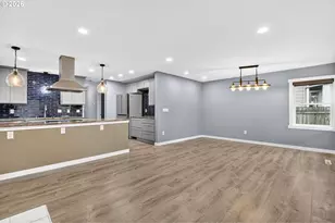 8944 N Clarendon Ave, Portland, OR 97203 - Photo 4