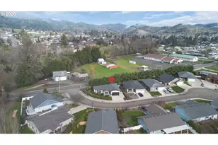 211 SE Woody Ct, Myrtle Creek, OR 97457 - Photo 44