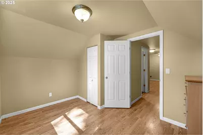 12312 NE Brazee St, Portland, OR 97230 - Photo 34