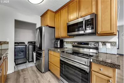 12312 NE Brazee St, Portland, OR 97230 - Photo 12