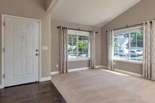 7610 SW Gearhart Dr, Beaverton, OR 97007 - Photo 8