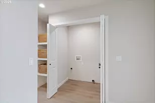 815 Southwest 13th Street, Newport, OR 97365 - Photo 12