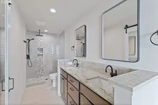 815 Southwest 13th Street, Newport, OR 97365 - Photo 16