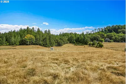 22715 SW Eagle Point Rd, Sheridan, OR 97378 - Photo 4
