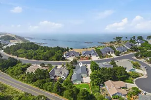 119 Shoreline Dr, Florence, OR 97439 - Photo 2