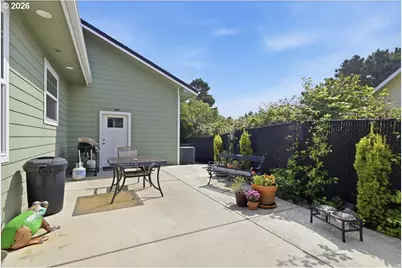 119 Shoreline Dr, Florence, OR 97439 - Photo 42
