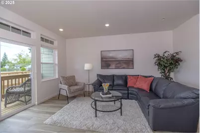 1595 37th St, Florence, OR 97439 - Photo 4