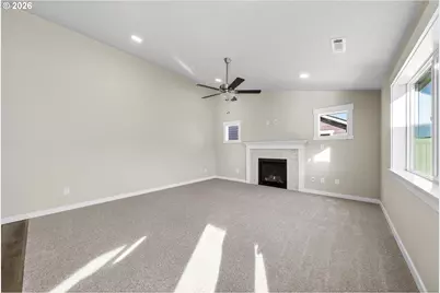 1148 SE Owyn Dr, Hermiston, OR 97838 - Photo 2