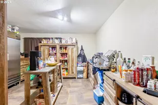 3068 SW Reif Rd, Powell Butte, OR 97753 - Photo 12