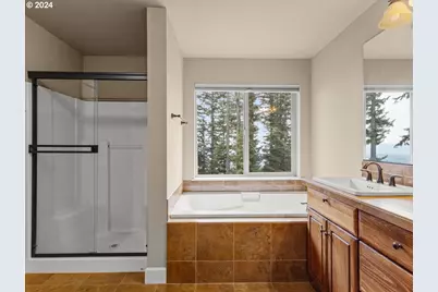 10932 SE Hilltop Ct, Happy Valley, OR 97086 - Photo 30