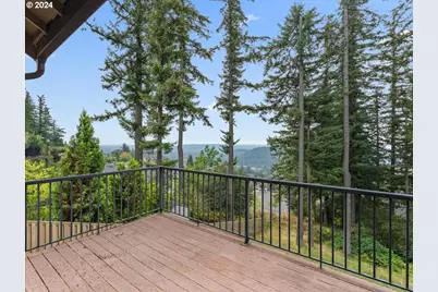 10932 SE Hilltop Ct, Happy Valley, OR 97086 - Photo 14