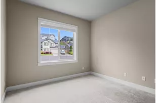 10932 SE Hilltop Ct, Happy Valley, OR 97086 - Photo 6