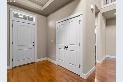 10932 SE Hilltop Ct, Happy Valley, OR 97086 - Photo 4