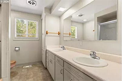 298 51st St, Springfield, OR 97478 - Photo 10