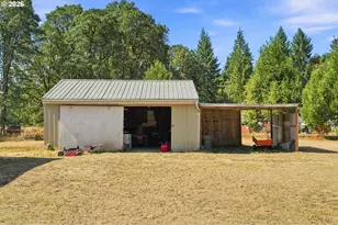 23118 Warthen Rd, Elmira, OR 97437 - Photo 32