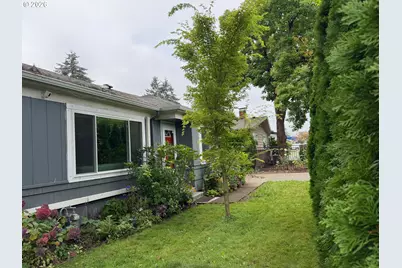 10520 SE Holgate Blvd, Portland, OR 97266 - Photo 4