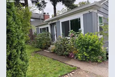 10520 SE Holgate Blvd, Portland, OR 97266 - Photo 2