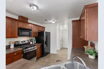 827 NW 1st Ave, Canby, OR 97013 - Photo 14