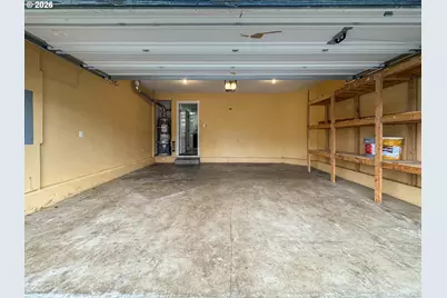 827 NW 1st Ave, Canby, OR 97013 - Photo 36